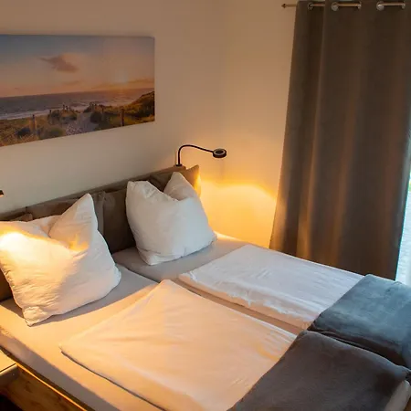 Holiday home Ferienhaeuser Rueno *