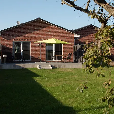 Ferienhaeuser Rueno